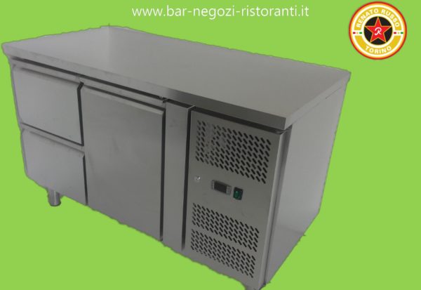 tavolo frigo con cassetti
