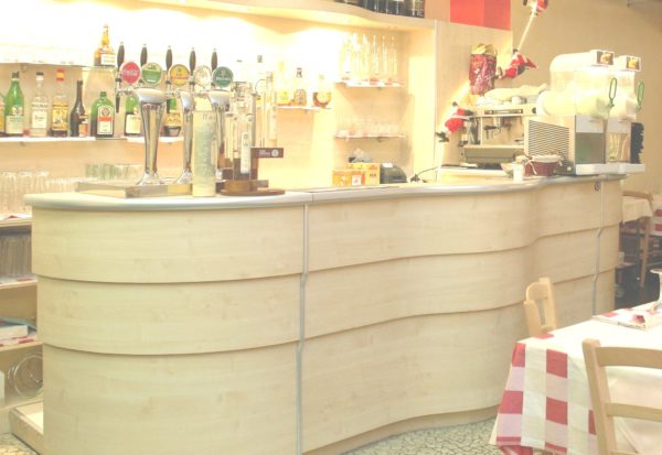 bancone bar bari
